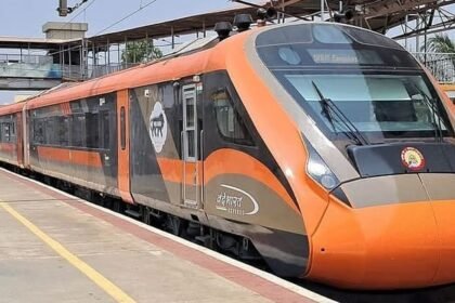 up:-कल-से-नियमित-दौड़ेगी-गोमतीनगर-सहारनपुर-वंदे-भारत,-इन-स्टेशनों-पर-होगा-ठहराव;-जानें-समय-सारिणी-और-किराया