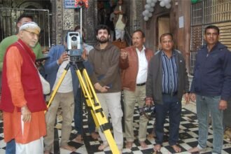 up:-बांकेबिहारी-मंदिर-में-बड़े-बदलाव-की-तैयारी…iit-रुड़की-का-सर्वे-पूरा,-नए-साल-से-बदलेगी-दर्शन-की-व्यवस्था