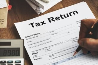 itr-रिफंड-नहीं-आया?-लाखों-टैक्सपेयर्स-परेशान!-जानें-देरी-की-असली-वजह,-कितना-इंतजार-और-करना-होगा?