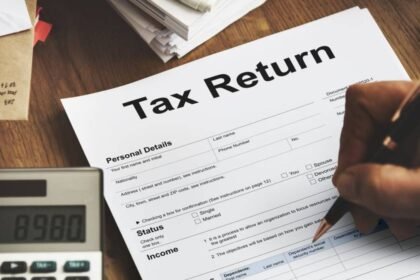 itr-रिफंड-नहीं-आया?-लाखों-टैक्सपेयर्स-परेशान!-जानें-देरी-की-असली-वजह,-कितना-इंतजार-और-करना-होगा?