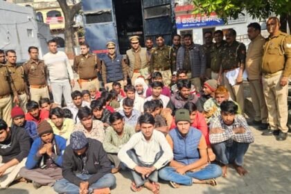 मथुरा-में-साइबर-ठगी-की-दुनिया:-4-गांव-जिनके-युवा-ठगी-में-माहिर,-पुलिस-ने-37-दबोचे;-ग्राम-प्रधान-भी-गिरफ्तार