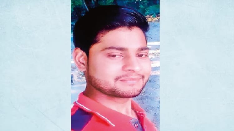 moradabad:-हादसों-में-शिक्षक-समेत-दो-की-जान-गई,-कंटेनर-के-नीचे-फंस-गया-था-उदयवीर-का-शव,-बमुश्किल-निकाला