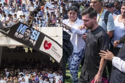 लियोनल-मेसी-को-लेकर-कोलकाता-में-हुए-बवाल-पर-आया-aiff-का-बयान,-फैंस-से-की-ये-अपील