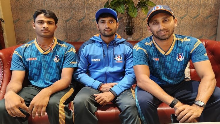 कूच-बिहार-ट्रॉफी:-यूपी-की-क्रिकेट-टीम-ने-अभ्यास-सत्र-में-बहाया-पसीना,-बंगाल-से-होगा-मुकाबला