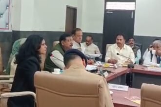 कर्नल-सोफिया-पर-विवादित-बयान-देने-वाले-विजय-शाह-ने-अब-लाडली-बहनों-को-धमकाया,-सुनिए-क्या-कहा?