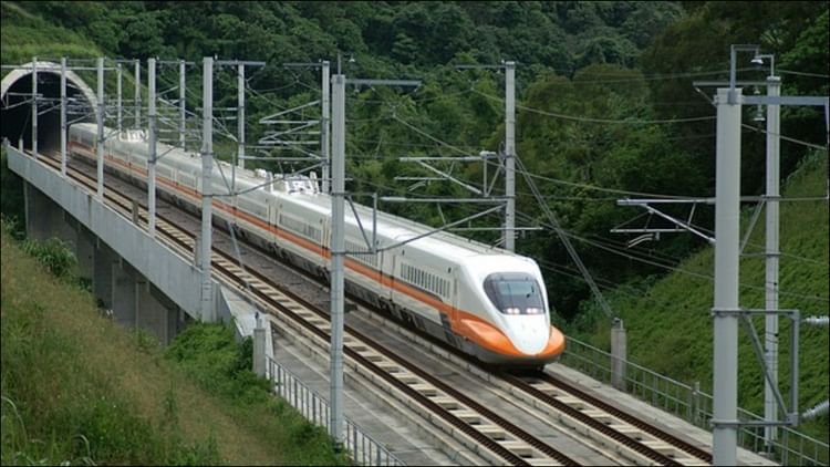 धार्मिक-यात्रा-को-रफ्तार-:-लखनऊ-अयोध्या-के-बीच-दौड़ेगी-बुलेट-ट्रेन,-तीन-शहरों-को-जोड़ा-जाएगा