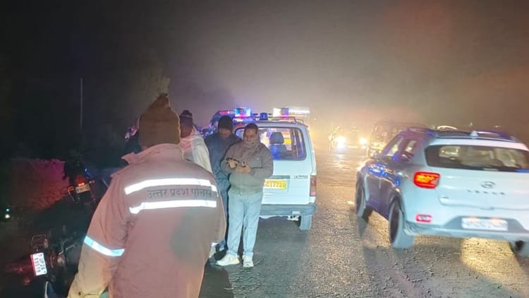 bareilly-news:-हाईवे-पर-ट्रक-की-टक्कर-से-बाइक-सवार-दो-युवकों-की-मौत,-एक-अन्य-गंभीर-रूप-से-घायल