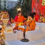 नवनीत-राणा-ने-बागेश्वर-धाम-के-धीरेंद्र-शास्त्री-से-की-मुलाकात,-कहा-बंगाल-में-बाबरी-मस्जिद-बनी-तो…