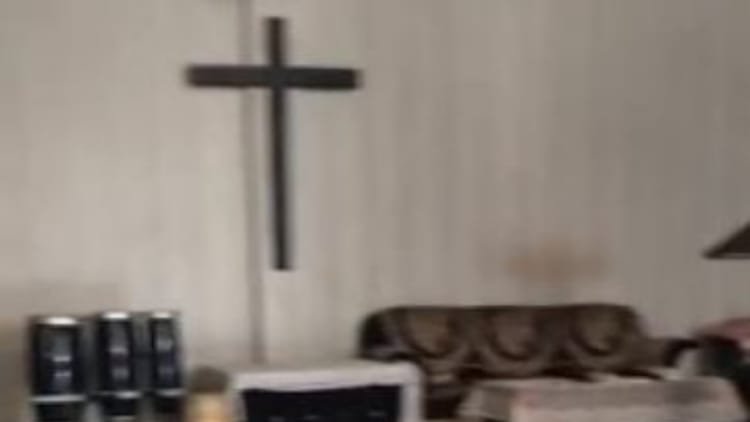 धर्मांतरण-के-शक-में-हंगामा:-शाहजहांपुर-में-महिला-समेत-चार-गिरफ्तार,-शादी-कराने-का-झांसा-देकर-जुटाई-गई-थी-भीड़