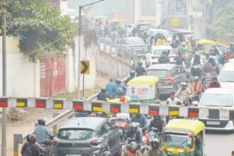 varanasi-news:-राजघाट-पुल-पर-यात्रियों-का-आवागमन-शुरू,-पीपा-पुल-बनने-के-बाद-होगी-मरम्मत;-वजह-जान-लें