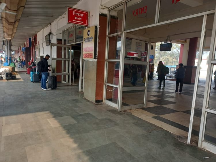 up-news:-रेल-नेटवर्क-को-मिलेगी-रफ्तार,-बढ़ेंगी-यात्री-सुविधाएं-और-नई-लाइनें;-टर्मिनल-स्टेशन-होंगे-तैयार