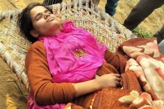 hathras:-महिलाओं-के-पीछे-जेसीबी-को-दौड़ाया,-किशोरी-को-कुचलने-का-प्रयास,-कई-महिलाएं-घायल