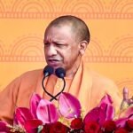 सीएम-योगी-ने-यूपी-पुलिस-को-हाईटेक-करने-के-लिए-लॉन्च-किया-yaksh-app,-क्या-है-इसकी-खासियत?-जानें