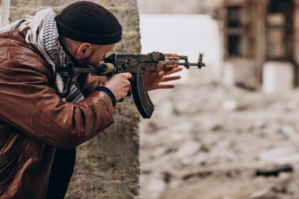 pok-में-फिर-एक्टिव-हुए-आतंकी,-महिला-और-छोटे-बच्चे-भी-शामिल,-जैश-ए-मोहम्मद-ट्रेनिंग-कैंप-को-कर-रहा-ऑर्गनाइज