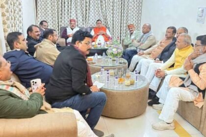 अपने-आवास-पर-ब्राह्मण-विधायकों-को-भोज-देने-वाले-पीएन-पाठक-ने-बीजेपी-प्रदेश-अध्यक्ष-को-दिया-जवाब?-जानिए-क्या-कहा