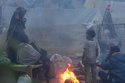 शीतलहर-की-चपेट-में-उत्तर-भारत,-दिल्ली-ncr-में-बारिश-के-आसार,-जानें-नए-साल-पर-कैसा-रहेगा-मौसम