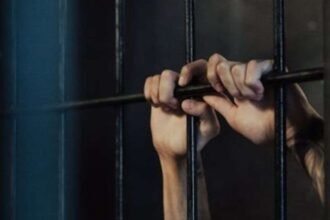 एक्साइज-इंस्पेक्टर-को-भ्रष्टाचार-के-केस-में-5-साल-की-जेल,-पत्नी-को-भी-सुनाई-गई-सख्त-सजा