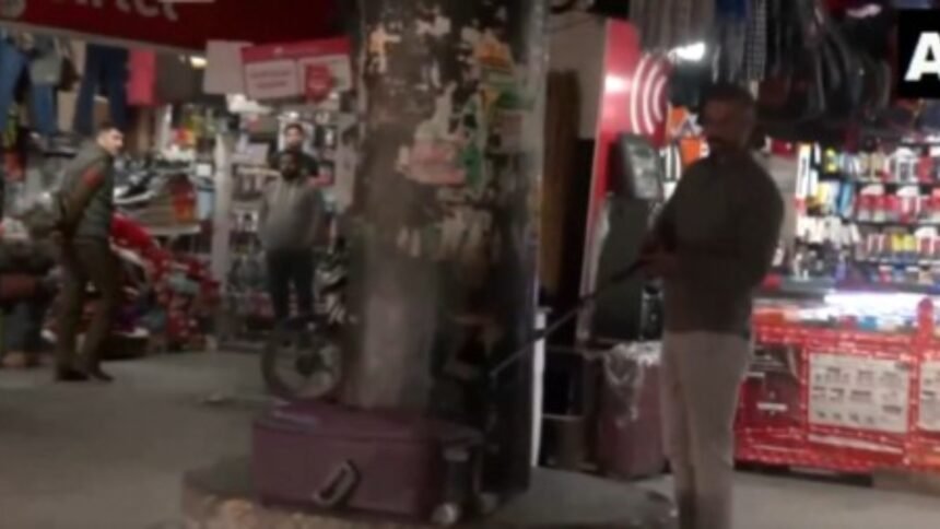 जम्मू-बस-स्टैंड-पर-संदिग्ध-बैग-मिलने-से-मचा-हड़कंप,-नए-साल-के-जश्न-से-पहले-सुरक्षा-एजेंसियां-अलर्ट