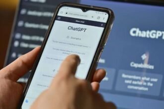 chatgpt-वाली-कंपनी-ने-गूगल-को-छोड़ा-पीछे,-ai-जॉब्स-के-लिए-दे-रहा-13.5-करोड़-का-पैकेज