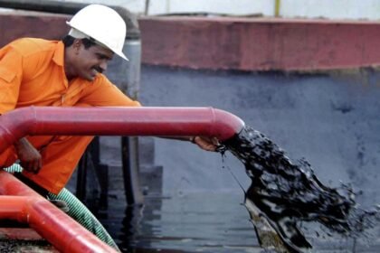 वेनेजुएला-के-तेल-भंडार-पर-अमेरिकी-कंट्रोल-से-भारत-को-मिल-सकता-है-1-अरब-डॉलर-का-फंसा-हुआ-बकाया,-जानें-पूरा-मामला