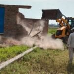 up:-फिर-चला-बुलडोजर…-अवैध-कॉलोनियों-पर-कार्रवाई-से-मची-खलबली;-जांच-परख-कर-ही-खरीदें-प्लॉट