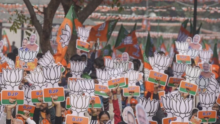 नागपुर-में-bjp-का-बड़ा-एक्शन,-32-कार्यकर्ताओं-को-पार्टी-से-किया-सस्पेंड,-यह-है-वजह