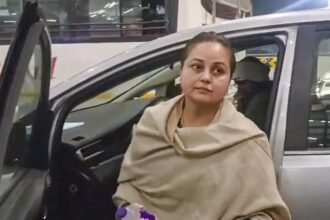 ‘जब-अहंकार-सिर-पर-चढ़-जाता-है’,-रोहिणी-आचार्य-का-फिर-छलका-दर्द;-‘अपने-परायों’-का-किया-जिक्र