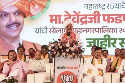 महायुति-के-घोषणापत्र-में-महिलाओं-पर-जोर,-जानिए-देवेंद्र-फडणवीस,-एकनाथ-शिंदे-और-मिलिंद-देवरा-ने-क्या-कहा?