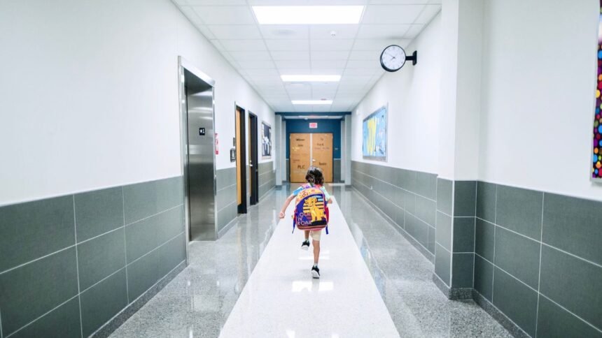 15-जनवरी-तक-यूपी-के-इस-जिले-में-कक्षा-8वीं-तक-के-सभी-स्कूल-रहेंगे-बंद,-जारी-हुआ-आदेश