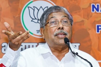 मुंबई-और-पुणे-में-बीजेपी-कितनी-सीटें-जीत-रही?-चंद्रकांत-पाटिल-का-दावा-नोट-कर-लीजिए