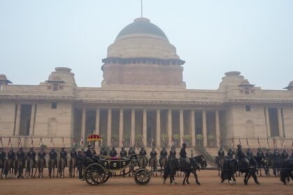 9-दिन-तक-आम-लोगों-के-लिए-बंद-रहेगा-राष्ट्रपति-भवन,-प्रेसिडेंट-सेक्रेटेरिएट-ने-वजह-भी-बताई