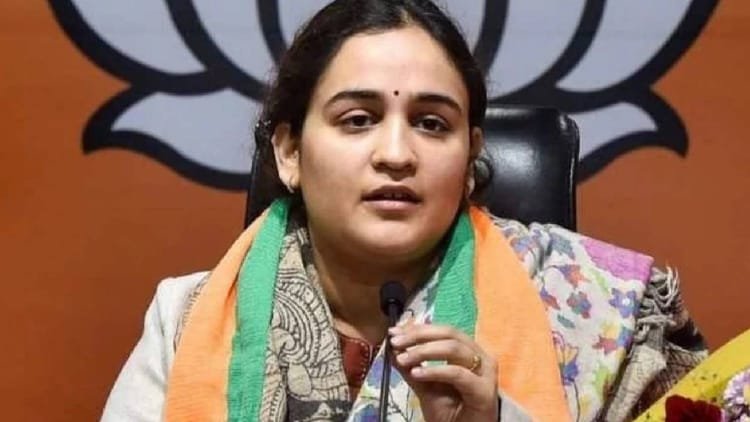 up-politics-news:-प्रतीक-यादव-ने-अपर्णा-यादव-से-तलाक-लेने-का-किया-एलान,-इंस्टा-पोस्ट-पर-लिखी-ये-बात