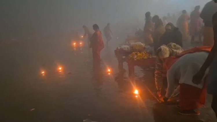 ayodhya-news:-सरयू-के-घाट-पर-स्नान-करते-समय-बिगड़ी-श्रद्धालु-की-तबीयत,-जल-पुलिस-की-तत्परता-से-बची-जान