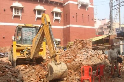 दालमंडी-चौड़ीकरण:-अब-रोज-टूटेगा-एक-मकान,-60-भवनों-के-कागज-प्रशासन-के-पास-पहुंचे,-29-की-हुई-रजिस्ट्री