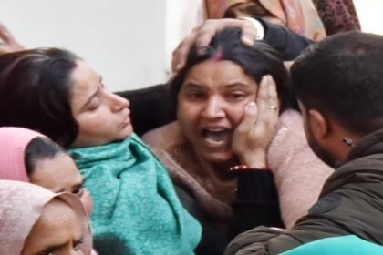 killing-&-suicide:-खून-सने-कमरे-में-जाने-से-रोकी-बहनें,-दहाड़े-मारकर-रोईं,-बोलीं-भाई-हमें-तो-कुछ-बताता