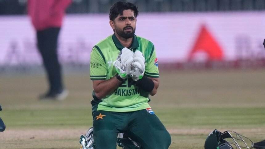 बाबर-आजम-की-इज्जत-बचाने-के-लिए-pcb-को-आना-पड़ा-आगे,-पाकिस्तानी-बोर्ड-ने-अचानक-लिया-ये-बड़ा-फैसला