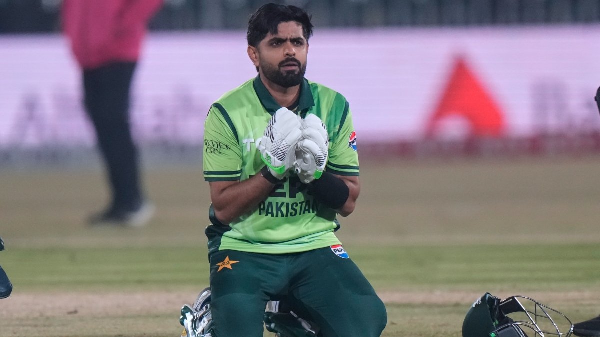 बाबर-आजम-की-इज्जत-बचाने-के-लिए-pcb-को-आना-पड़ा-आगे,-पाकिस्तानी-बोर्ड-ने-अचानक-लिया-ये-बड़ा-फैसला