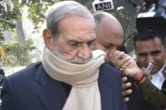 1984-के-सिख-विरोधी-दंगे:-जनकपुरी-विकासपुरी-हिंसा-मामले-में-सज्जन-कुमार-बरी,-राउज-ऐवन्यू-कोर्ट-का-फैसला