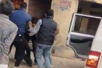 up:-40-हजार-की-रिश्वत-लेने-वाले-जेई-और-लाइनमैन-का-हुआ-ये-हाल,-थाने-में-रात-भर-रोते-रहे…सोए-तक-नहीं