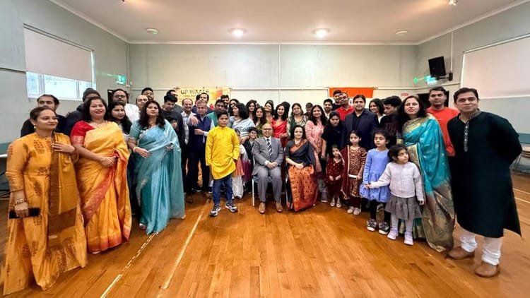 up-diwas:-आयरलैंड-में-भी-मनाया-गया-उत्तर-प्रदेश-दिवस,-ऐतिहासिक…-सांस्कृतिक-समेत-दी-गई-विभिन्न-प्रस्तुतियां