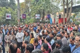 bank-strike:-बरेली-में-बैंक-कर्मचारियों-की-हड़ताल,-नारेबाजी-कर-उठाई-फाइव-डे-वर्किंग-की-मांग
