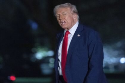 ईरान-से-जारी-तनाव-के-बीच-ट्रंप-का-बड़ा-कांड!-तेहरान-की-ओर-बढ़ा-एक-और-अमेरिकी-जंगी-बेड़ा