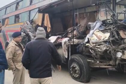 राजस्थान-में-बड़ा-हादसा:-ट्रेलर-में-घुसी-स्लीपर-बस,-4-लोगों-की-दर्दनाक-मौत,-5-घायल