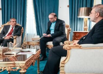 अमेरिका-से-जारी-तनाव-के-बीच-ईरान-के-टॉप-अधिकारी-पहुंचे-भारत,-डिप्टी-नेशनल-सिक्योरिटी-एडवाइजर-से-की-बातचीत