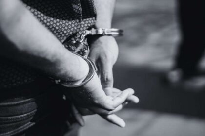 ‘मेरे-पास-बम-है’,-बेंगलुरु-एयरपोर्ट-पर-यात्री-ने-दी-धमकी,-पुलिस-ने-तुरंत-किया-गिरफ्तार