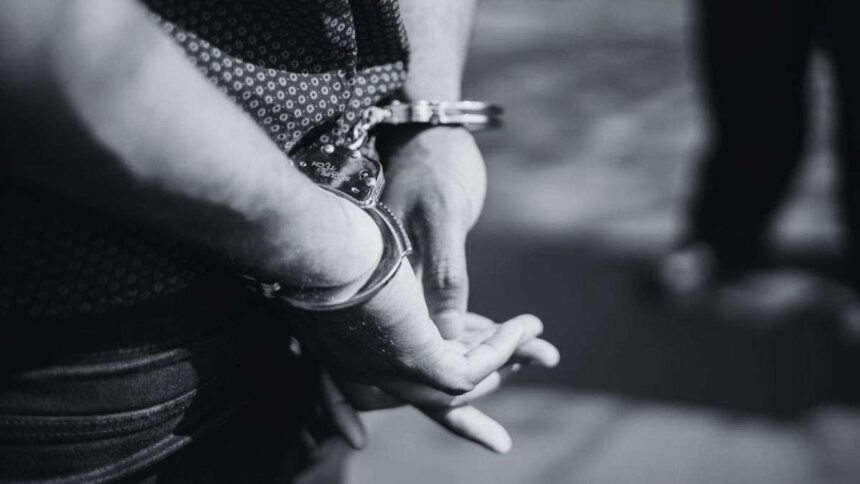 ‘मेरे-पास-बम-है’,-बेंगलुरु-एयरपोर्ट-पर-यात्री-ने-दी-धमकी,-पुलिस-ने-तुरंत-किया-गिरफ्तार