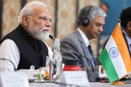 पाकिस्तान-को-मलेशिया-से-पीएम-मोदी-का-कड़ा-संदेश,-“भारत-का-आतंकवाद-पर-मैसेज-क्लियर-है,-नो-कंप्रोमाइज”