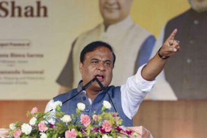 आपत्तिजनक-इशारे-पर-असम-में-सियासी-भूचाल,-कांग्रेस-के-3-बड़े-नेताओं-पर-fir-के-आदेश,-जानिए-पूरा-मामला