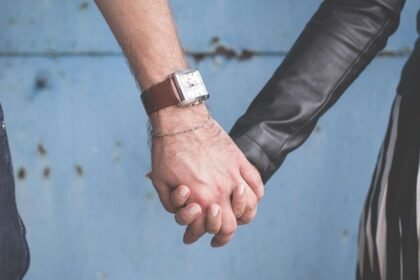 सना-के-प्यार-में-बिना-वीजा-pak-पहुंचा-अलीगढ़-का-लड़का,-बना-मुसलमान;-गलती-से-‘कछु-नाय-है-रओ’-बोला-और-पकड़ा-गया