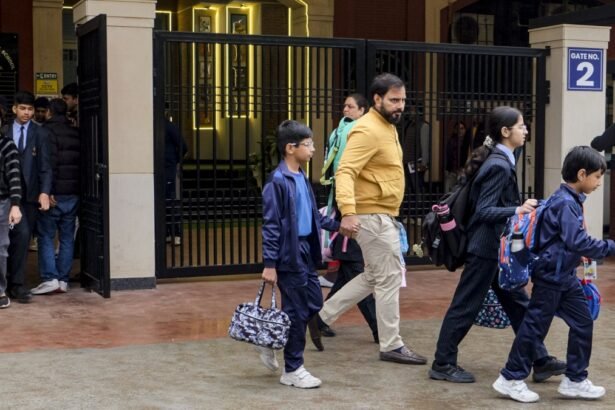 ‘दिल्ली-खालिस्तान-बन-जाएगा,-13-फरवरी-को-धमाका-होगा’,-कई-स्कूलों-और-पार्लियामेंट-को-बम-से-उड़ाने-की-धमकी